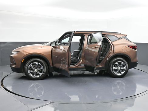 Used 2023 Chevrolet Blazer LT w/ Sound & Technology Package image 40