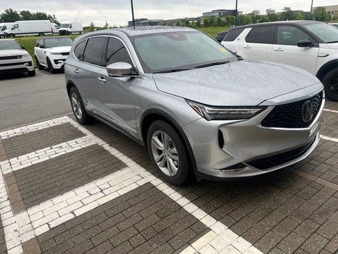 Used 2024 Acura MDX SH-AWD image 3
