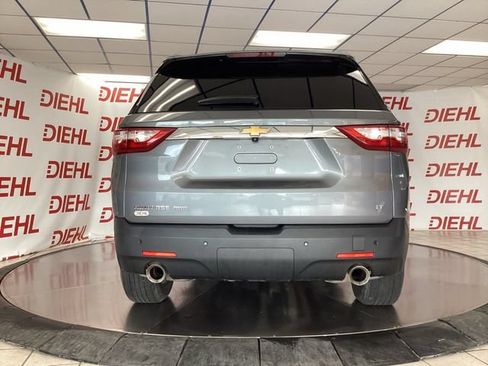 Used 2020 Chevrolet Traverse LT w/ Driver Confidence II Package AWD/4WD image 6