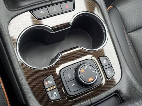 Used 2023 GMC Acadia AT4 w/ Technology Package image 30