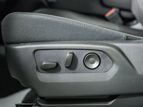 New 2026 Chevrolet Silverado 2500 Custom w/ Custom Value Package image 39