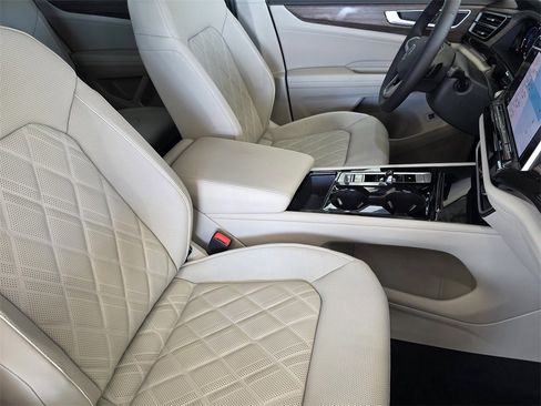 New 2026 Volkswagen Atlas SEL Premium R-Line image 11