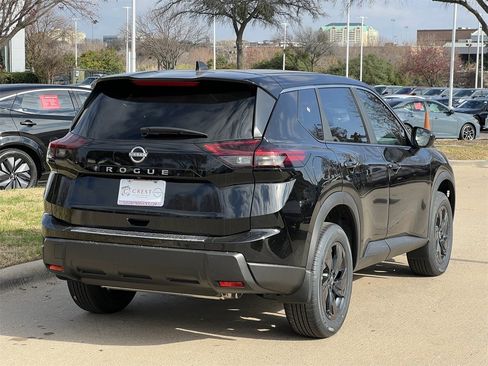 New 2026 Nissan Rogue SV image 4