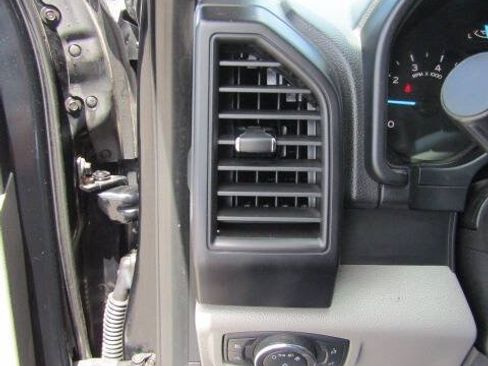 Used 2018 Ford F150 XL w/ Equipment Group 101A Mid AWD/4WD image 17
