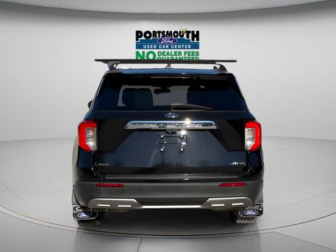 Used 2022 Ford Explorer XLT w/ Equipment Group 202A AWD/4WD image 29