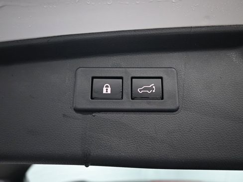 Used 2022 Subaru Outback Premium image 22