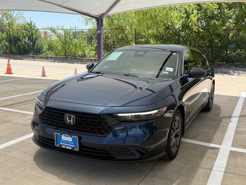 Used 2023 Honda Accord EX image 1