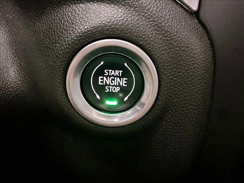 Used 2021 GMC Sierra 1500 SLT RWD image 34