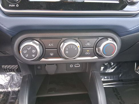 New 2025 Nissan Versa SV w/ Trunk Package image 16