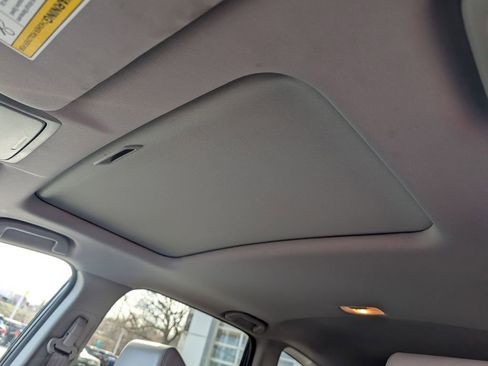 Used 2019 Honda CR-V Touring image 22