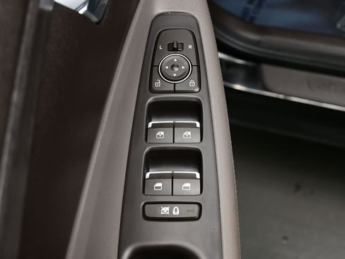 Used 2020 Hyundai Santa Fe SEL image 11