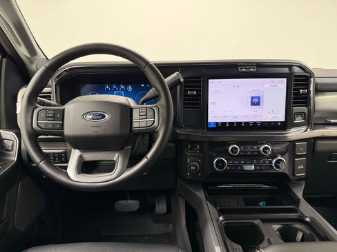 Used 2026 Ford F250 Lariat w/ Black Appearance Package image 28