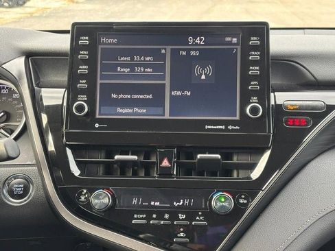 Used 2024 Toyota Camry XLE image 11