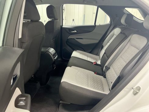 Used 2022 Chevrolet Equinox LS FWD image 22