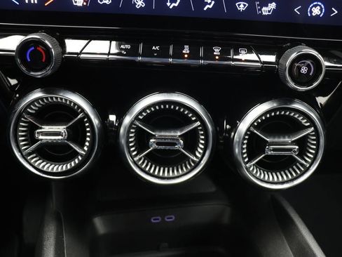 Used 2024 Chevrolet Blazer EV LT image 24