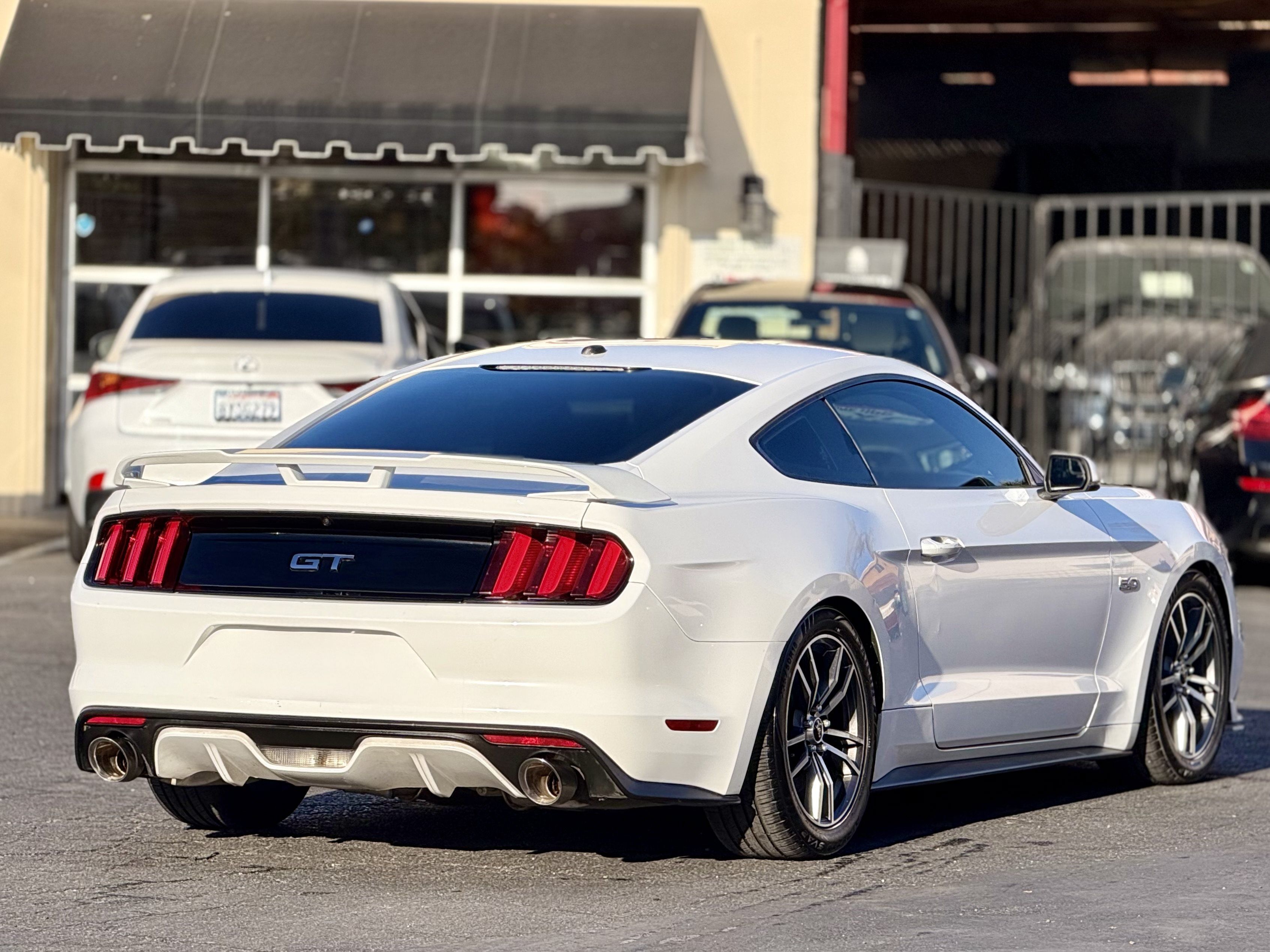 Used 2017 Ford Mustang GT Premium RWD image 14