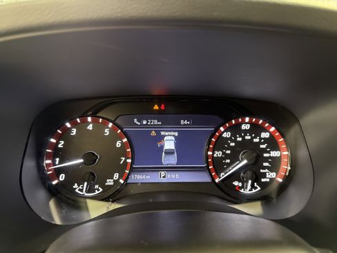 Used 2019 Nissan Frontier SL AWD/4WD image 16