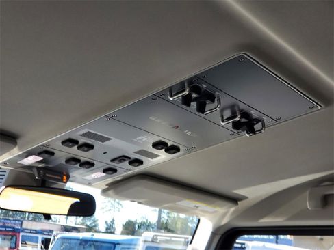 Used 2024 INEOS Grenadier Base image 13