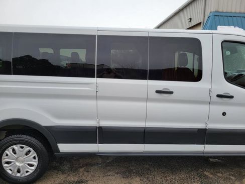 Used 2016 Ford Transit 350 XLT image 19
