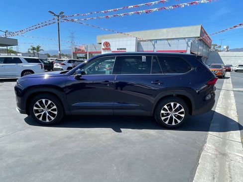 Used 2024 Toyota Grand Highlander MAX Limited image 7