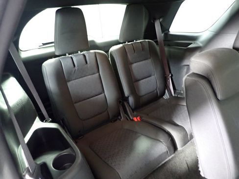 Used 2013 Ford Explorer XLT FWD image 35