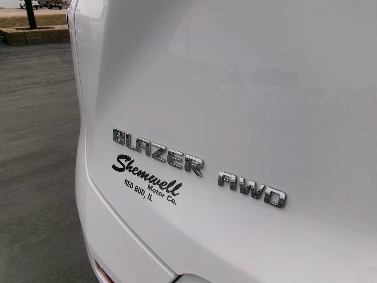 Used 2019 Chevrolet Blazer Premier w/ Sun and Wheels Package AWD/4WD image 11