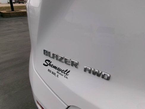 Used 2019 Chevrolet Blazer Premier w/ Sun and Wheels Package AWD/4WD image 11