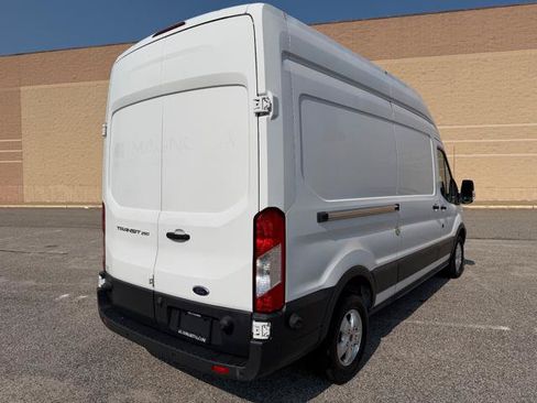 Used 2017 Ford Transit 250 148 High Roof RWD image 4