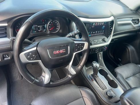 Used 2019 GMC Acadia SLT AWD/4WD image 16