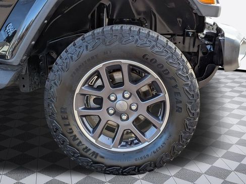 Used 2022 Jeep Gladiator Overland w/ LED Lighting Group AWD/4WD image 27