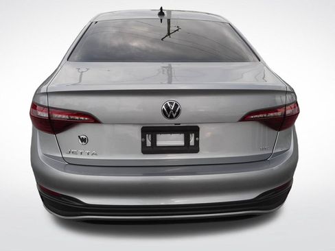 Used 2023 Volkswagen Jetta SE FWD image 6