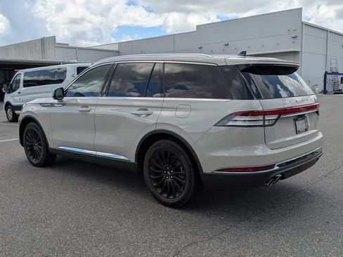 Certified 2022 Lincoln Aviator Reserve w/ Equipment Group 201A RWD image 5