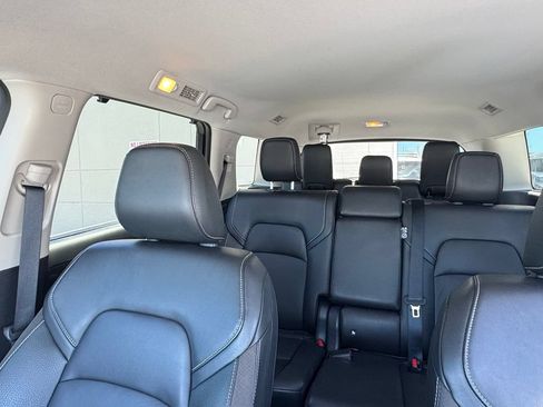 Used 2024 Nissan Pathfinder SL w/ Cargo Package AWD/4WD image 17