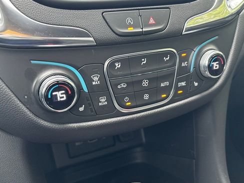 Used 2024 Chevrolet Equinox LT w/ LPO, Floor Liner Package image 28