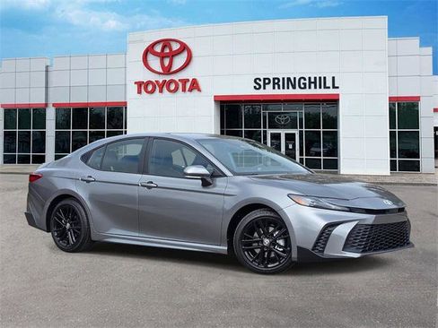 Certified 2026 Toyota Camry SE image 1