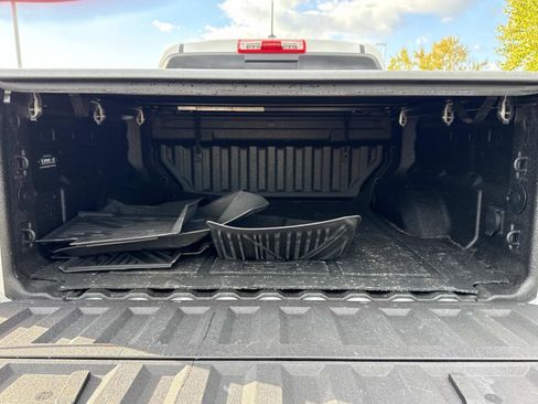 Used 2023 Chevrolet Colorado Z71 w/ Z71 Convenience Package 2 image 20