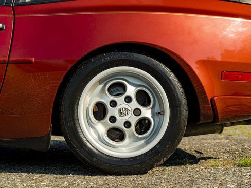 Used 1986 Porsche 944 Turbo image 26