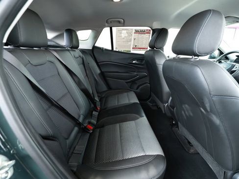 Used 2025 Chevrolet Trax LT FWD image 26