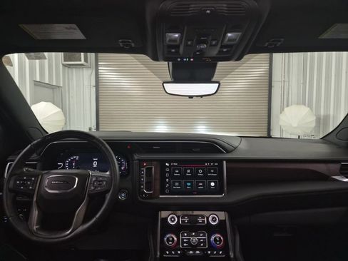 Used 2023 GMC Yukon XL Denali Ultimate image 40