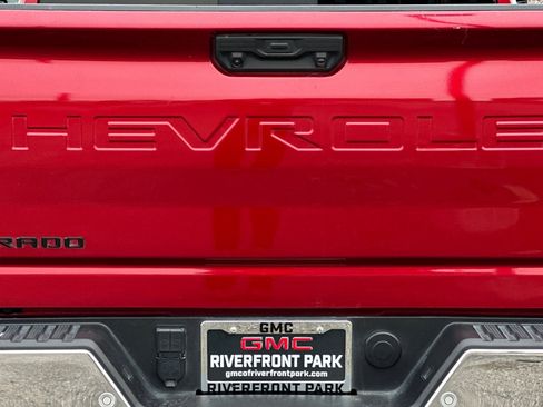 Used 2024 Chevrolet Silverado 2500 LTZ w/ LTZ Premium Package image 48