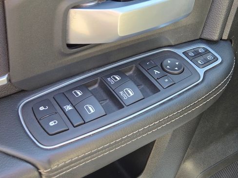 Used 2024 RAM 3500 Big Horn w/ Night Edition AWD/4WD image 24