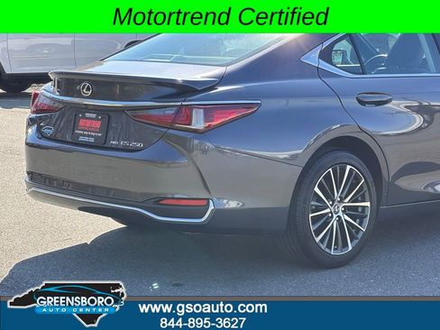 Used 2023 Lexus ES 250 w/ Premium Package AWD/4WD image 43