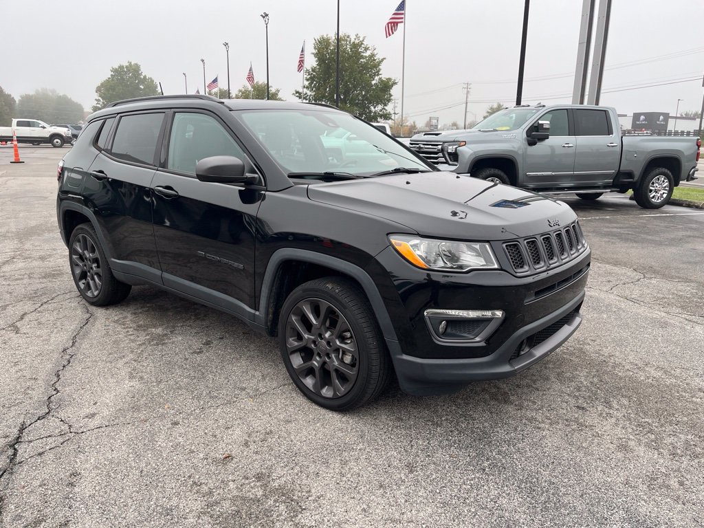 Used 2021 Jeep Compass Latitude w/ Sun and Sound Group AWD/4WD image 2