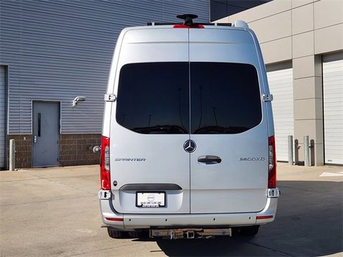 Used 2019 Mercedes-Benz Sprinter 170 image 10