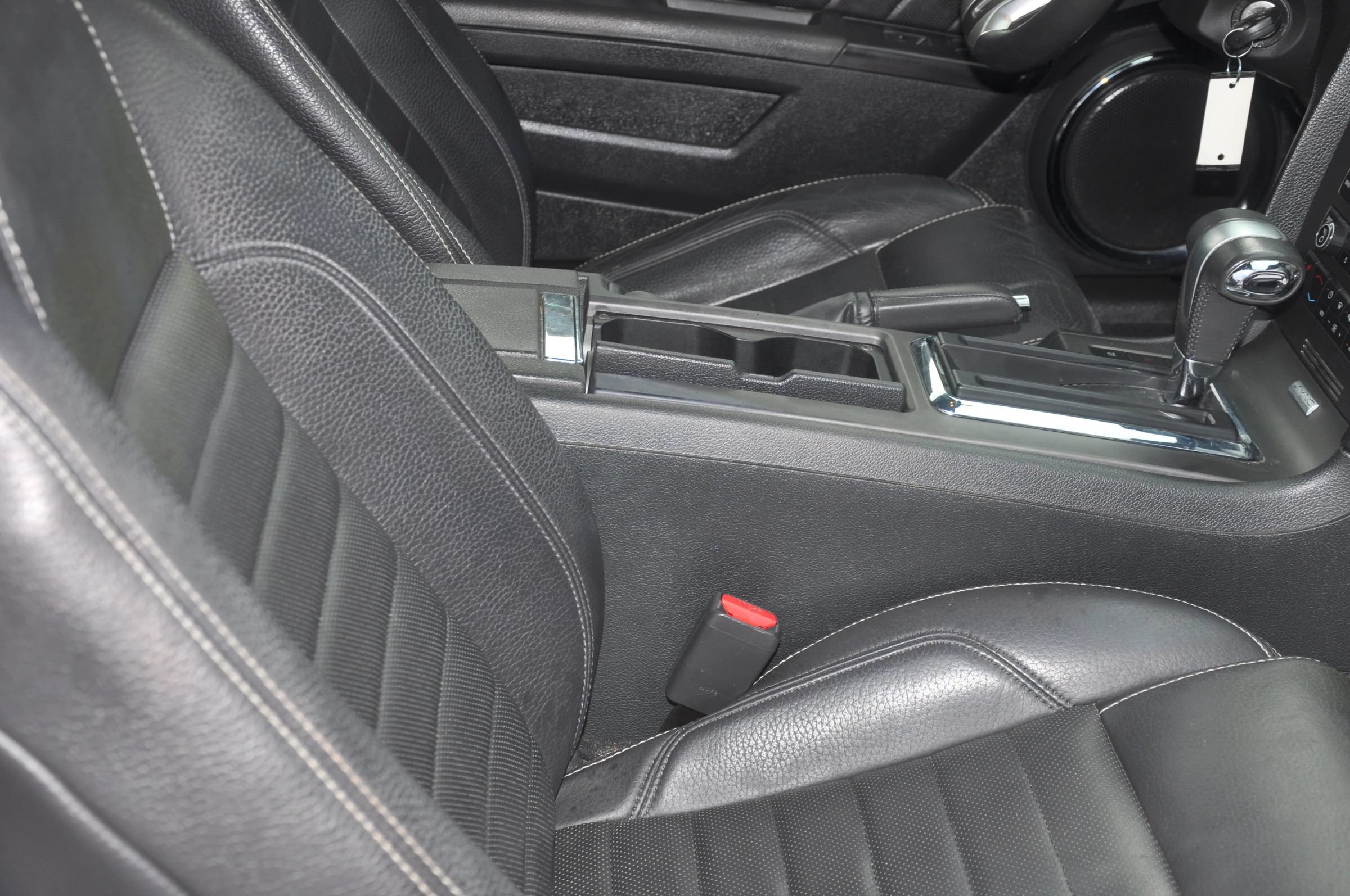 Used 2012 Ford Mustang Premium w/ Electronics Pkg RWD image 28