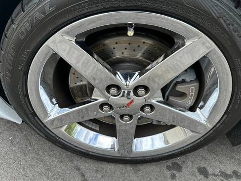 Used 2008 Chevrolet Corvette Convertible w/ Preferred Equipment Group RWD image 9