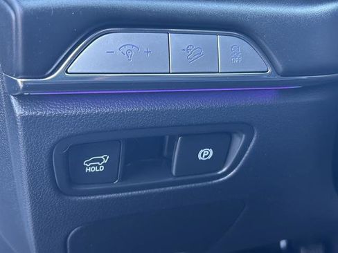 Used 2025 Genesis GV80 2.5T Standard image 17