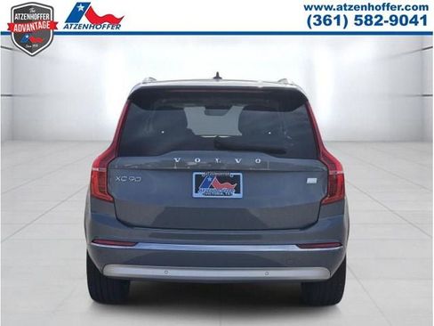 Used 2022 Volvo XC90 T8 Inscription Expression w/ Advanced Package AWD/4WD image 4