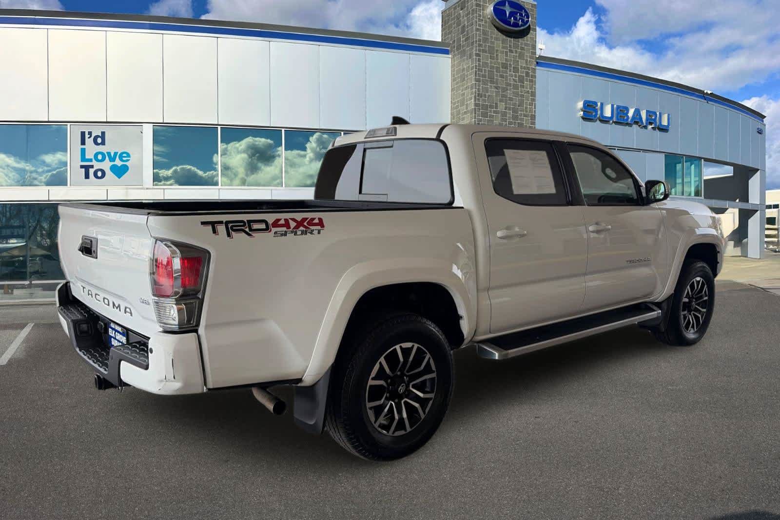 Used 2020 Toyota Tacoma TRD Sport w/ Technology Package AWD/4WD image 2