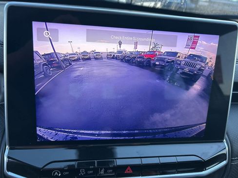 Used 2023 Jeep Compass Altitude image 32